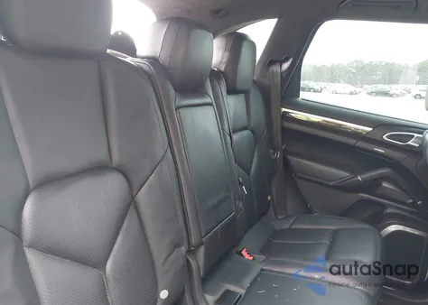 2013 Porsche Cayenne Turbo z USA, uszkodzony, nr VIN WP1AC2A22DLA91556